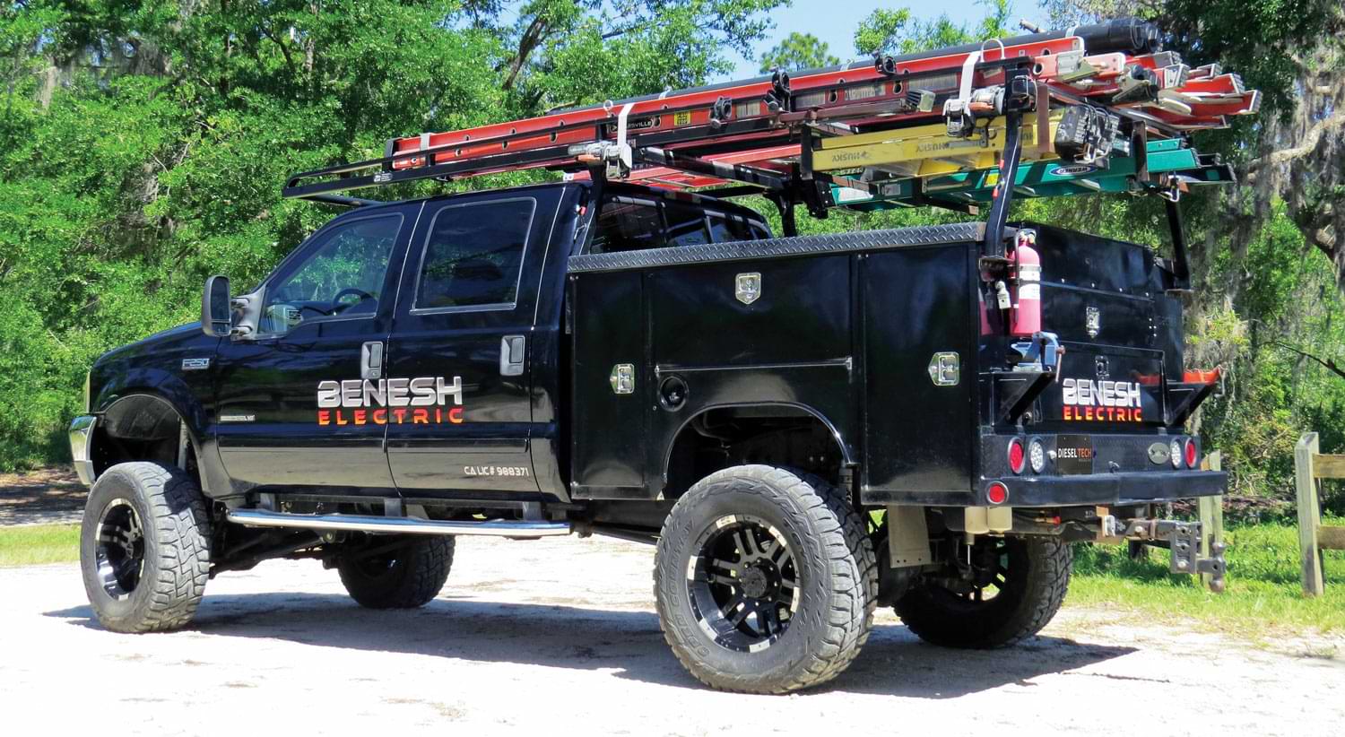 Approaching the rear of the beast instantly lets you know it’s a work truck, and a nice one at that