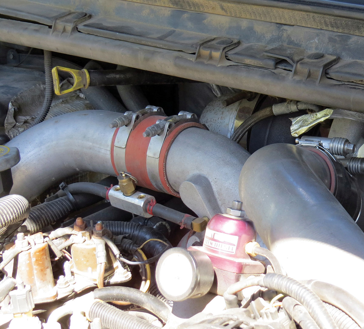 Once you’ve spotted the upgraded Full Force Diesel turbo and its Irate Diesel exhaust tubing, you’ve still only scratched the surface of the complete teardown and overhaul the 7.3L Power Stroke underwent