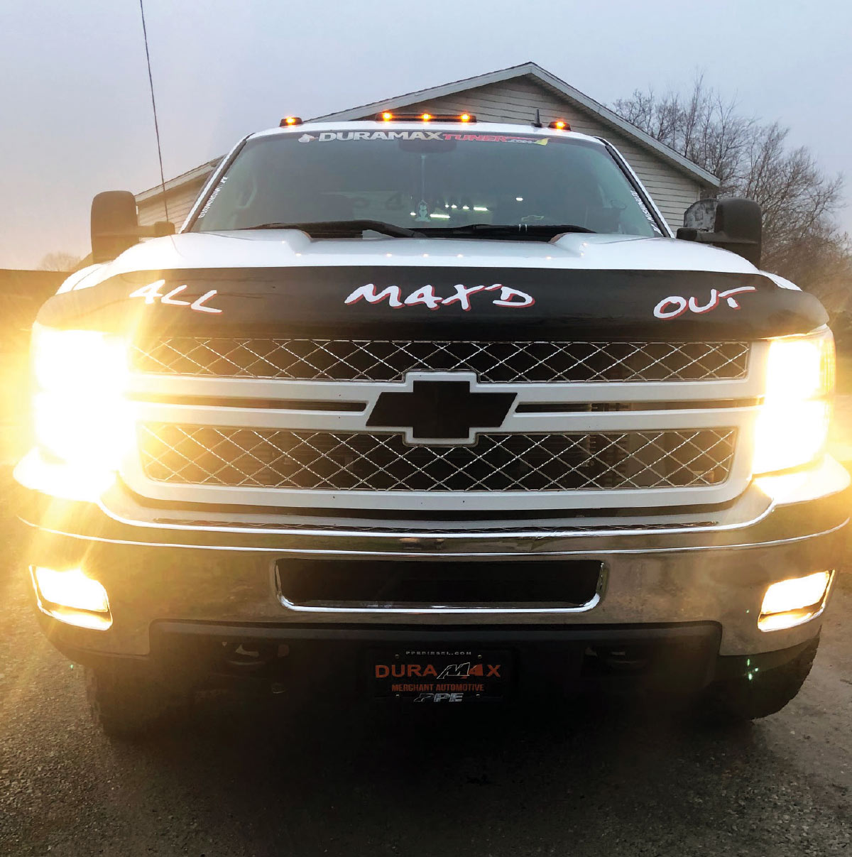 2014 Chevy Silverado's front side Headlights and Grille