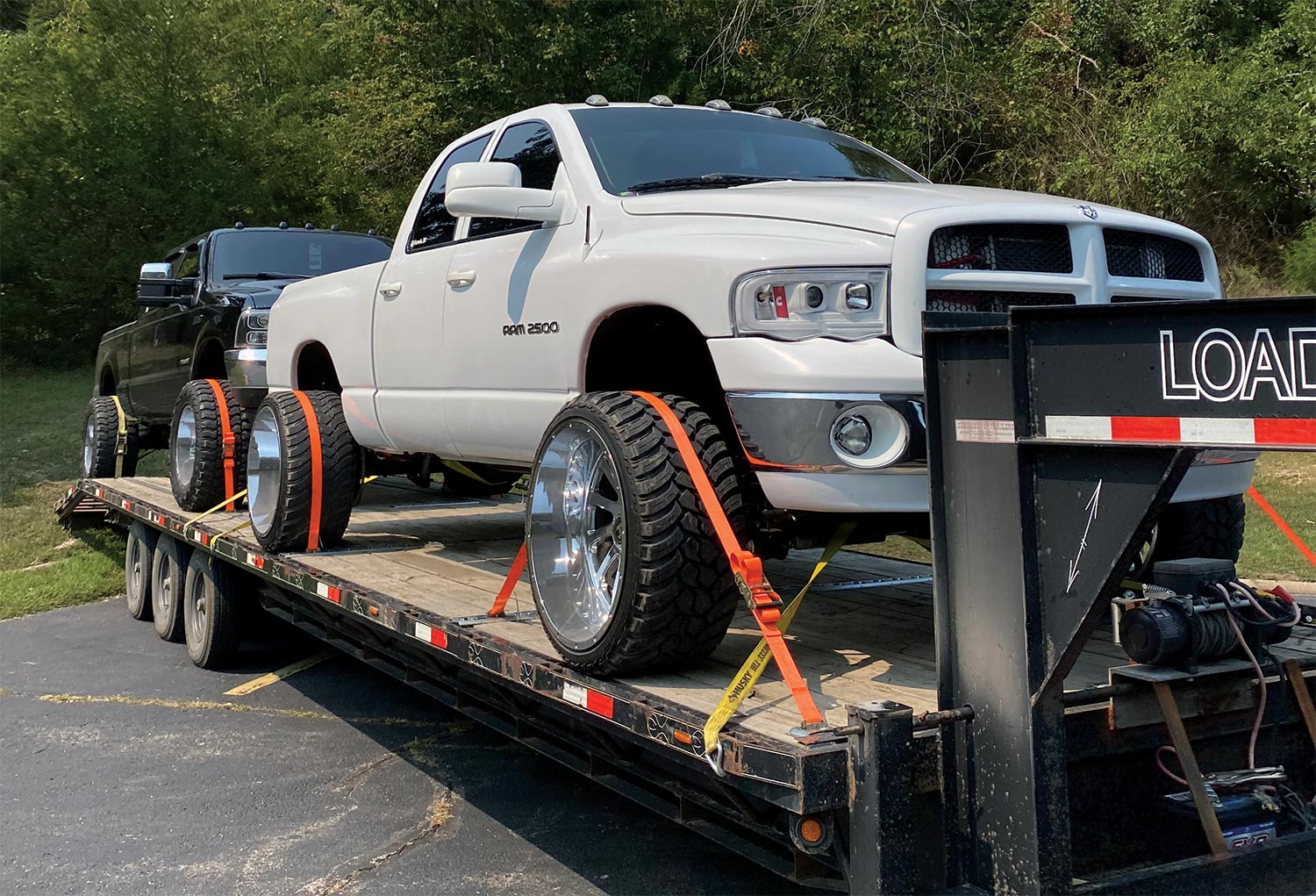 2003 RAM 2500 on back of truck