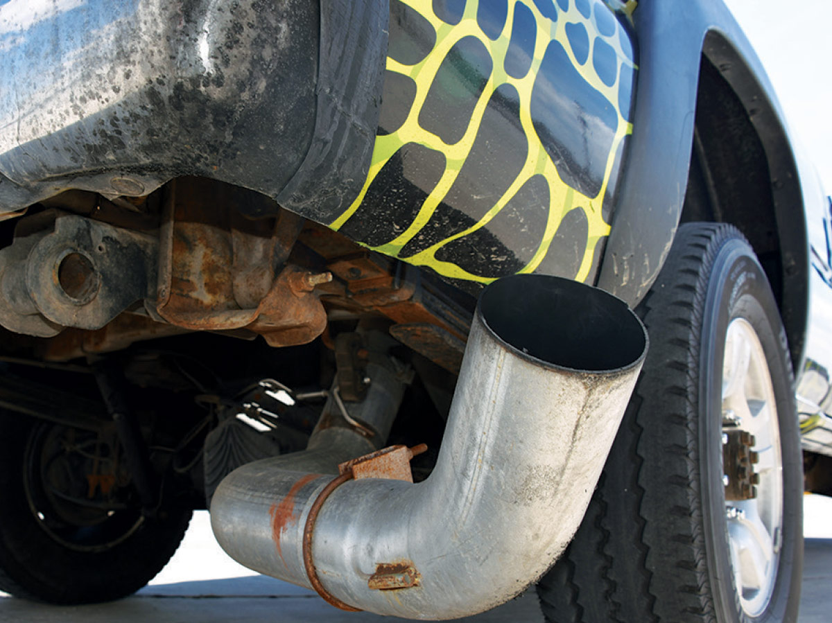 Exhaust pipe